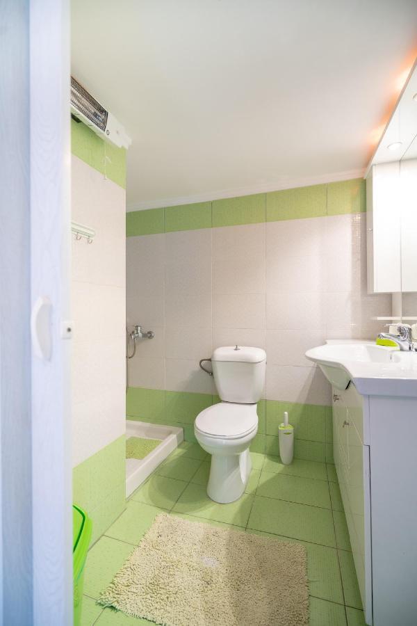 Attica Train Station 1 Bedroom 4 Pers Apartment Atenas Exterior foto